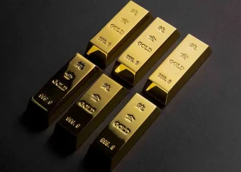 Gold per tola gains Rs15,700 in Pakistan - Markets