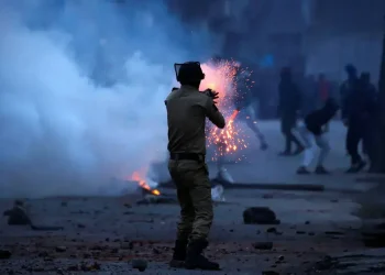 India’s Uttar Pradesh state raises workers’ wages amid protests over pay