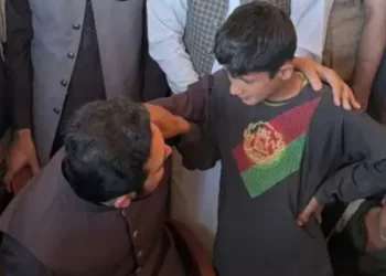 KP CM Afridi orders additional facilities for Afghans at transit point