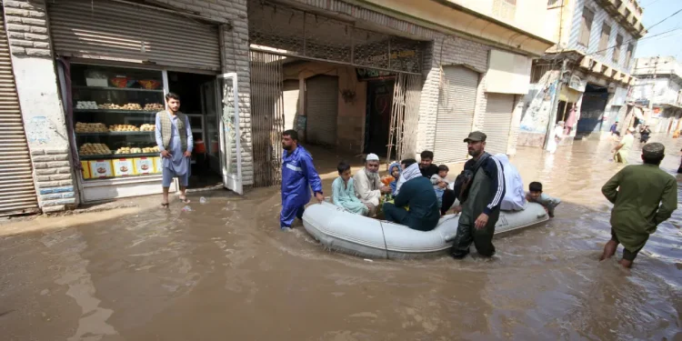 PMD forecasts countrywide spell of heavy rains from April 5-9