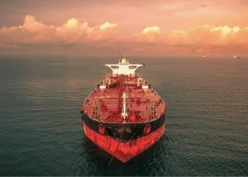 Pakistan-Flagged Tanker Becomes First Crude Carrier to Exit Hormuz Since US Blockade