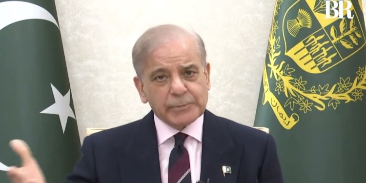 Pakistan govt cuts diesel by Rs135, petrol by Rs12 per litre