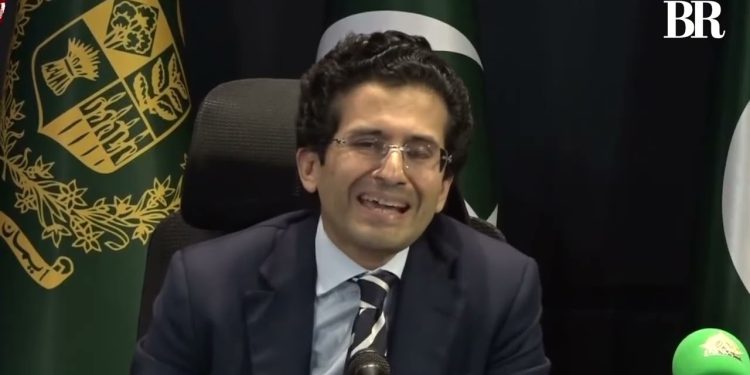 Pakistan govt hikes petrol price by massive Rs137 per litre