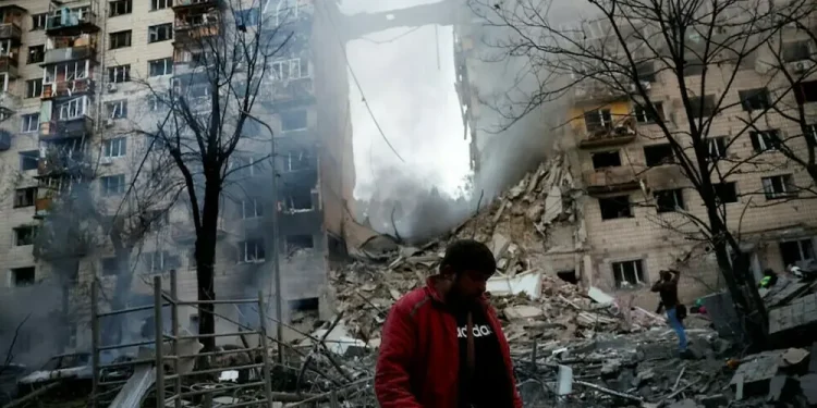 Russian attacks on Ukraine’s southeast kill seven, hit city bus