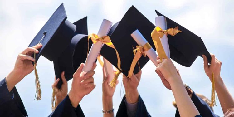 Study Abroad! UK offers Scholarships for Pakistani Students