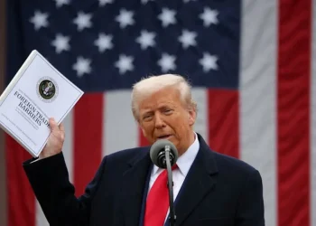 Trump threatens China with 50% tariff if it helps Iran