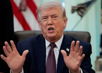 Trump weighs plea for Iran deadline extension