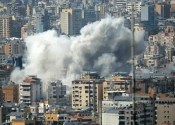 US-Iran ceasefire deal shows strain ahead of talks with oil flows squeezed