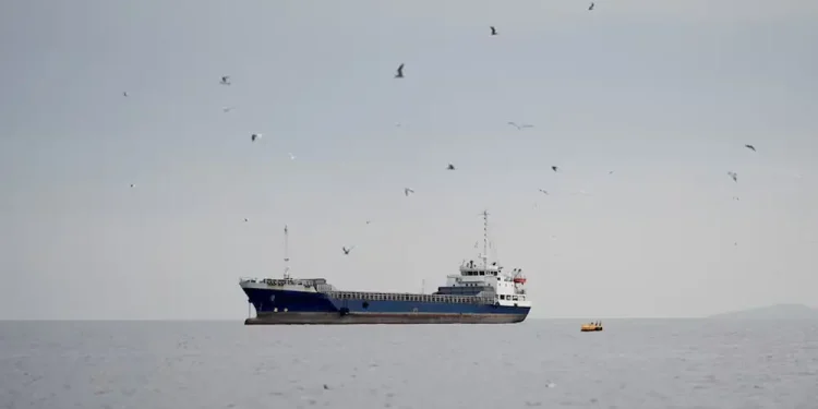 What does a US naval blockade of Iran mean for oil flows?